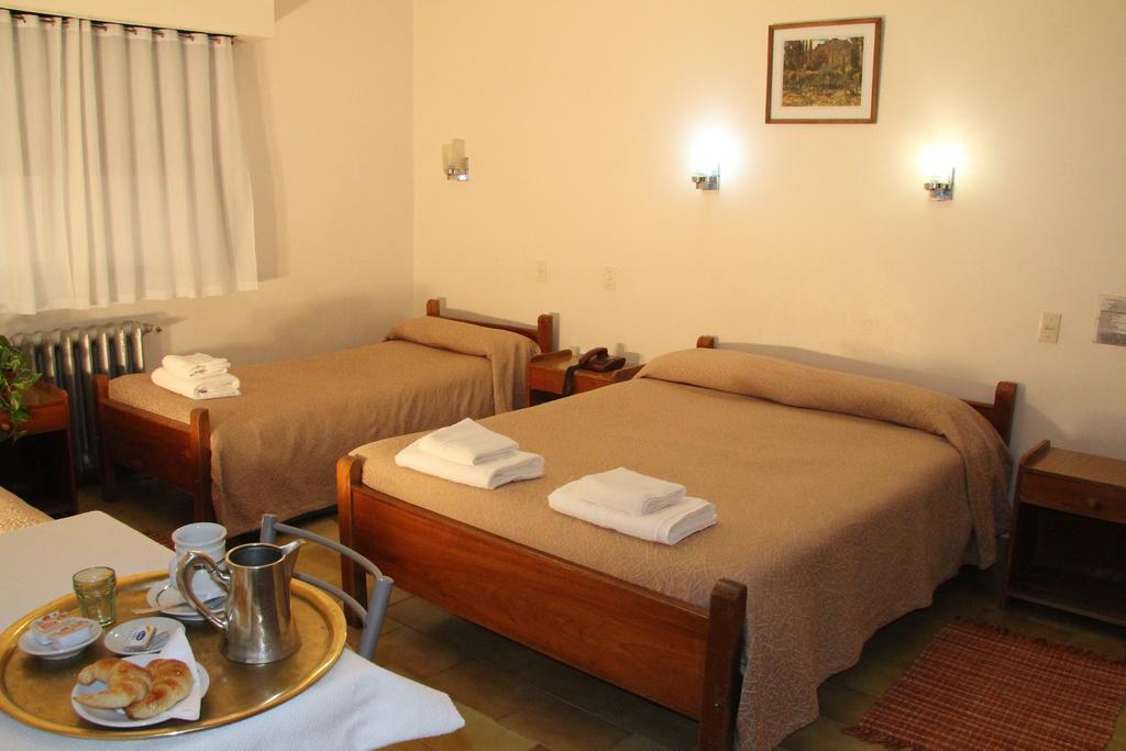 Hotel Touring Club Trelew Esterno foto